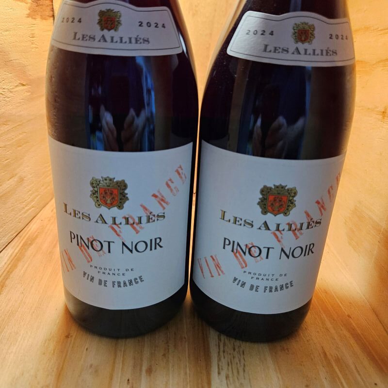 Les Alliés Pinot Noir